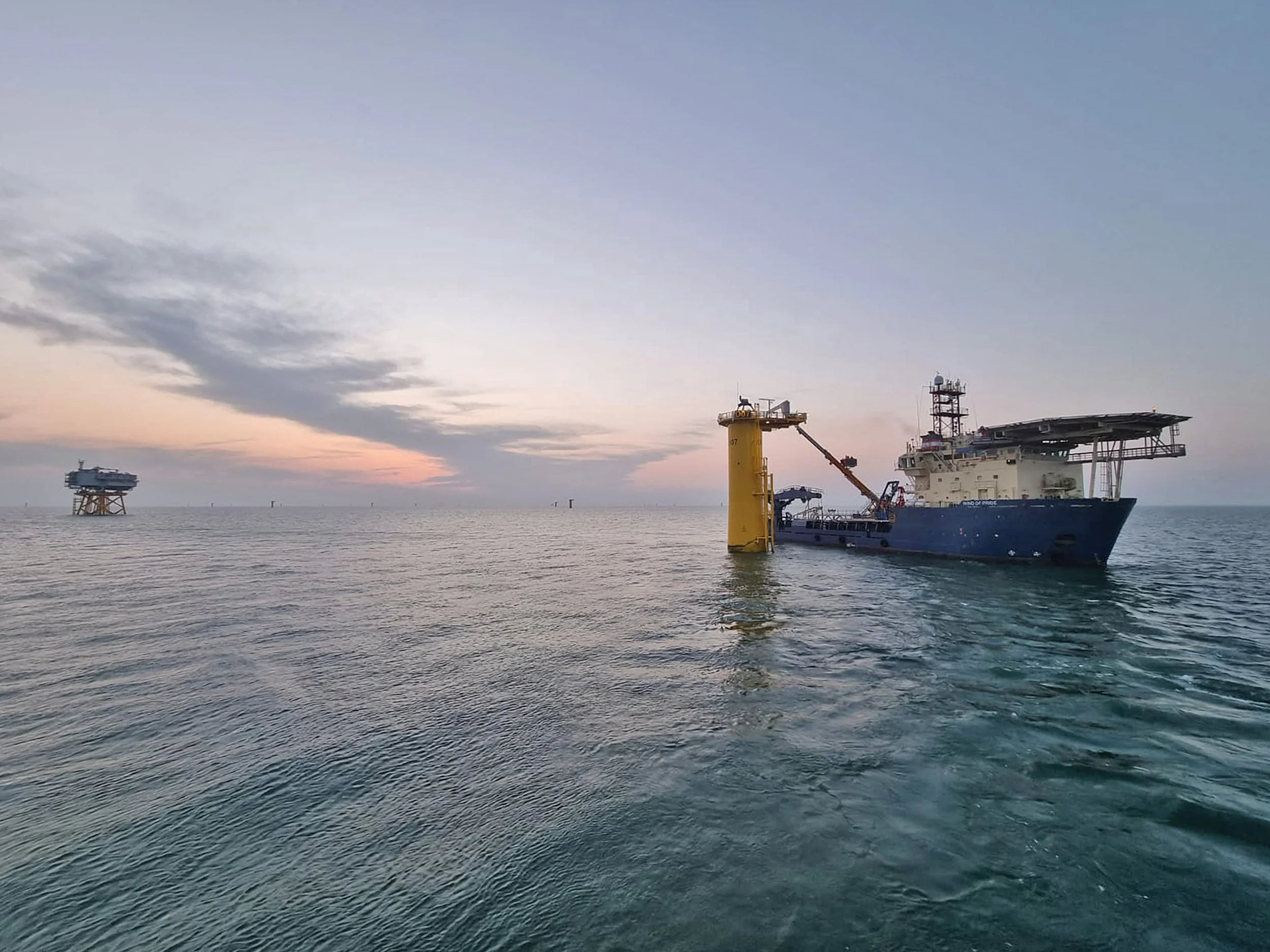 B2W system | Enhance Offshore Transfers Today — Z-Bridge Bring-to
